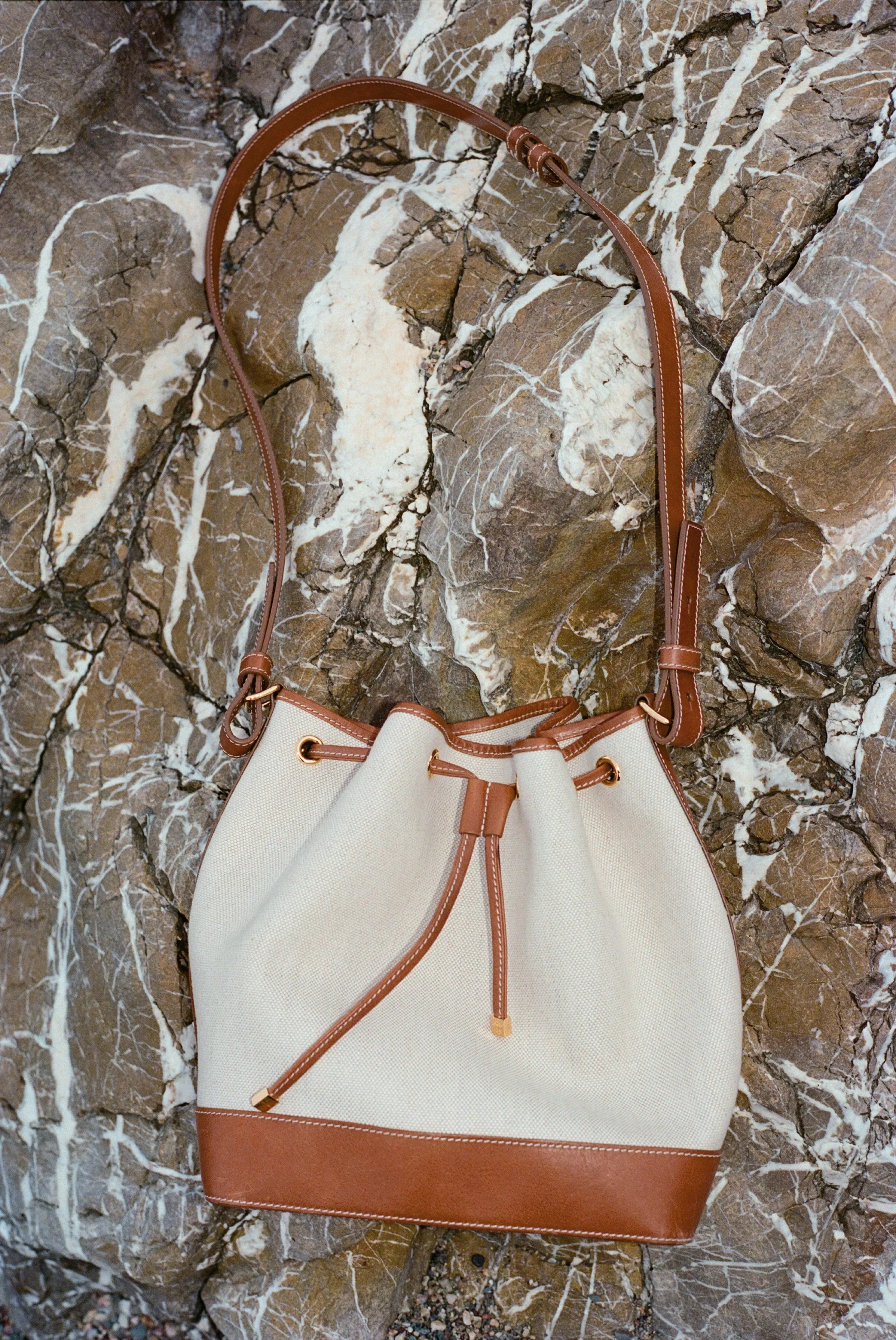 BRIGITTE BUCKET BAG