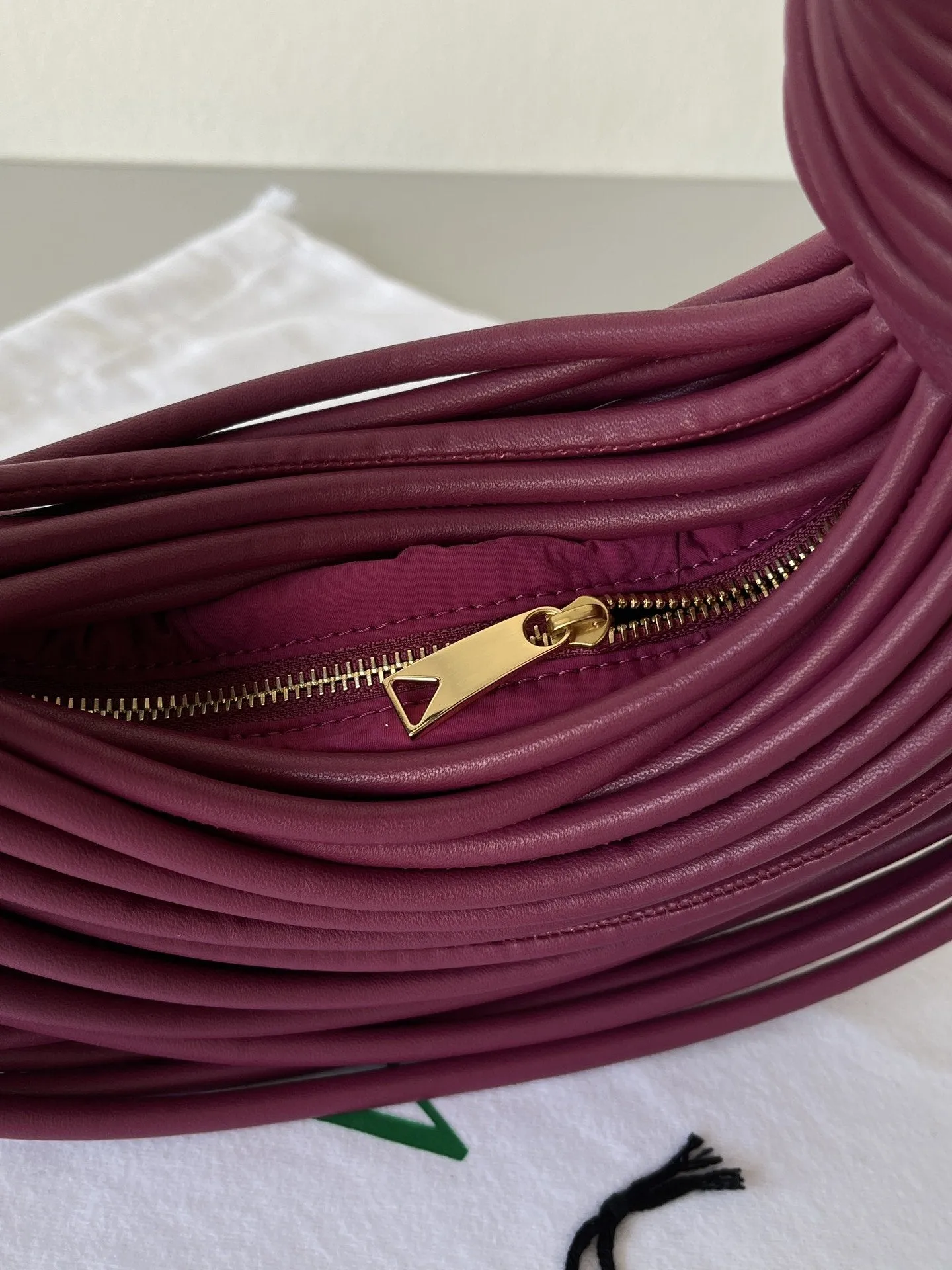 BV Double Knot Purple, For Women, Bags 9.8in/25cm