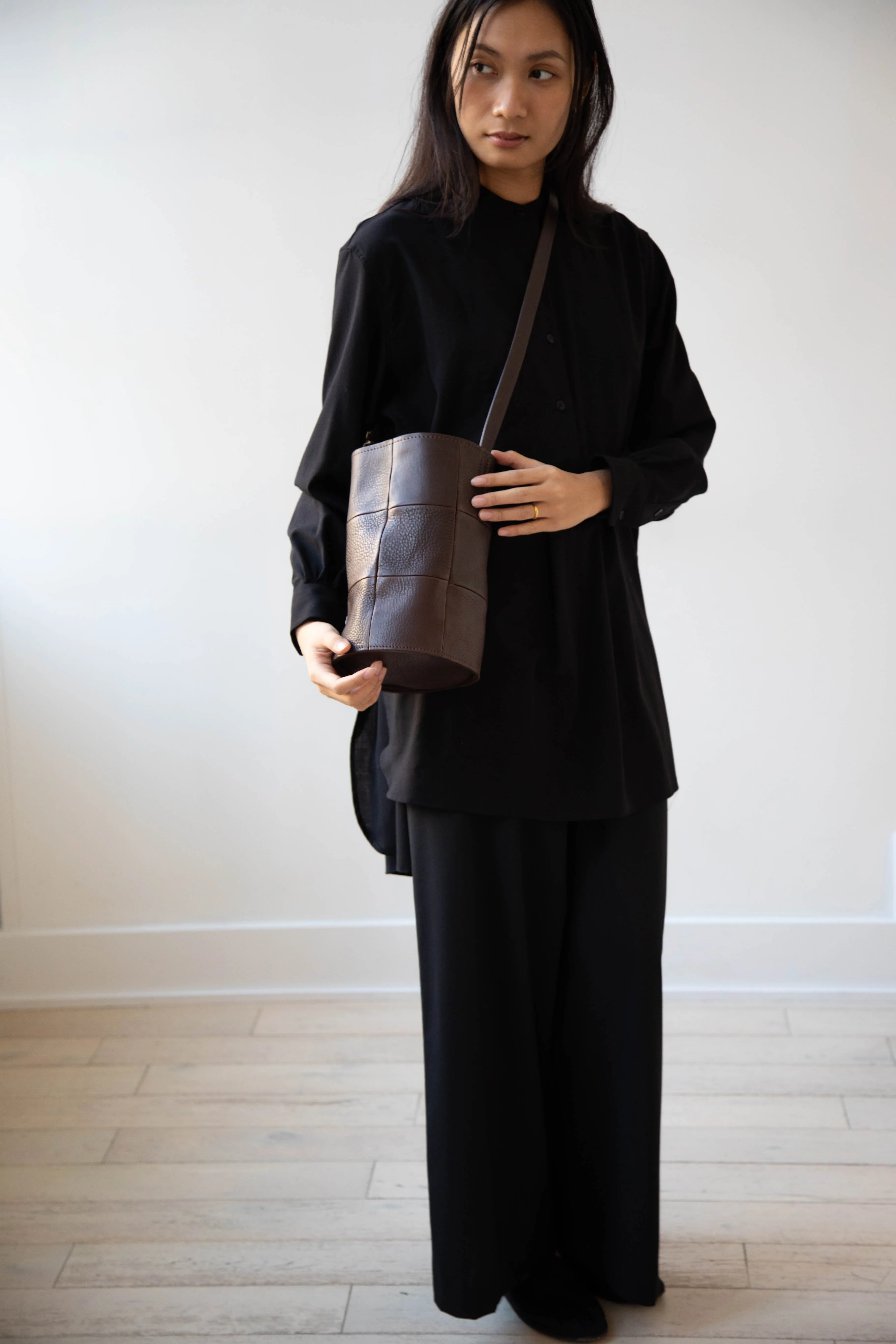 Cawley | Leather Bucket Bag in Chocolate