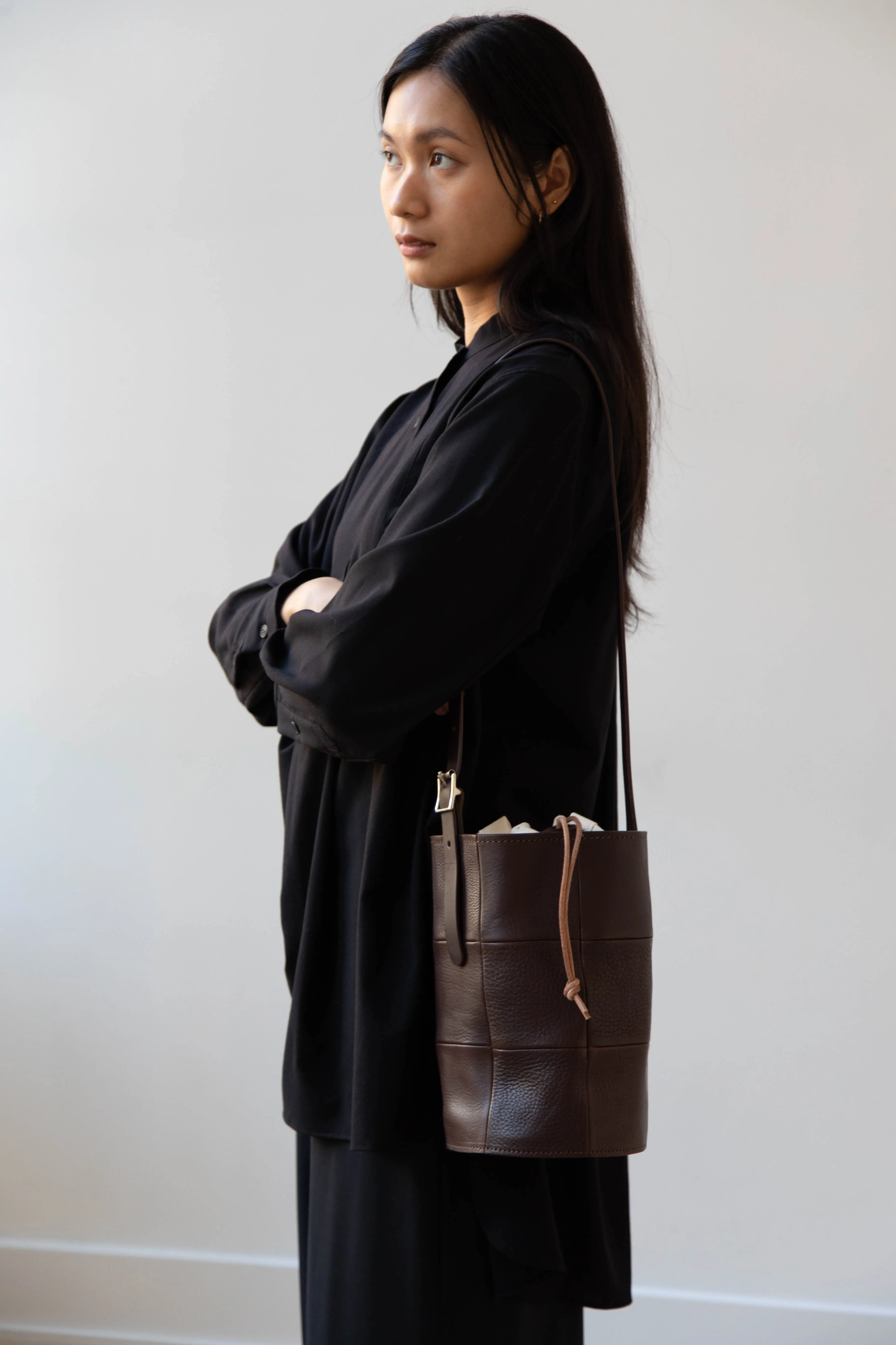 Cawley | Leather Bucket Bag in Chocolate