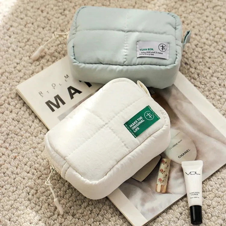 Charming Portable Waterproof Cosmetic Bag