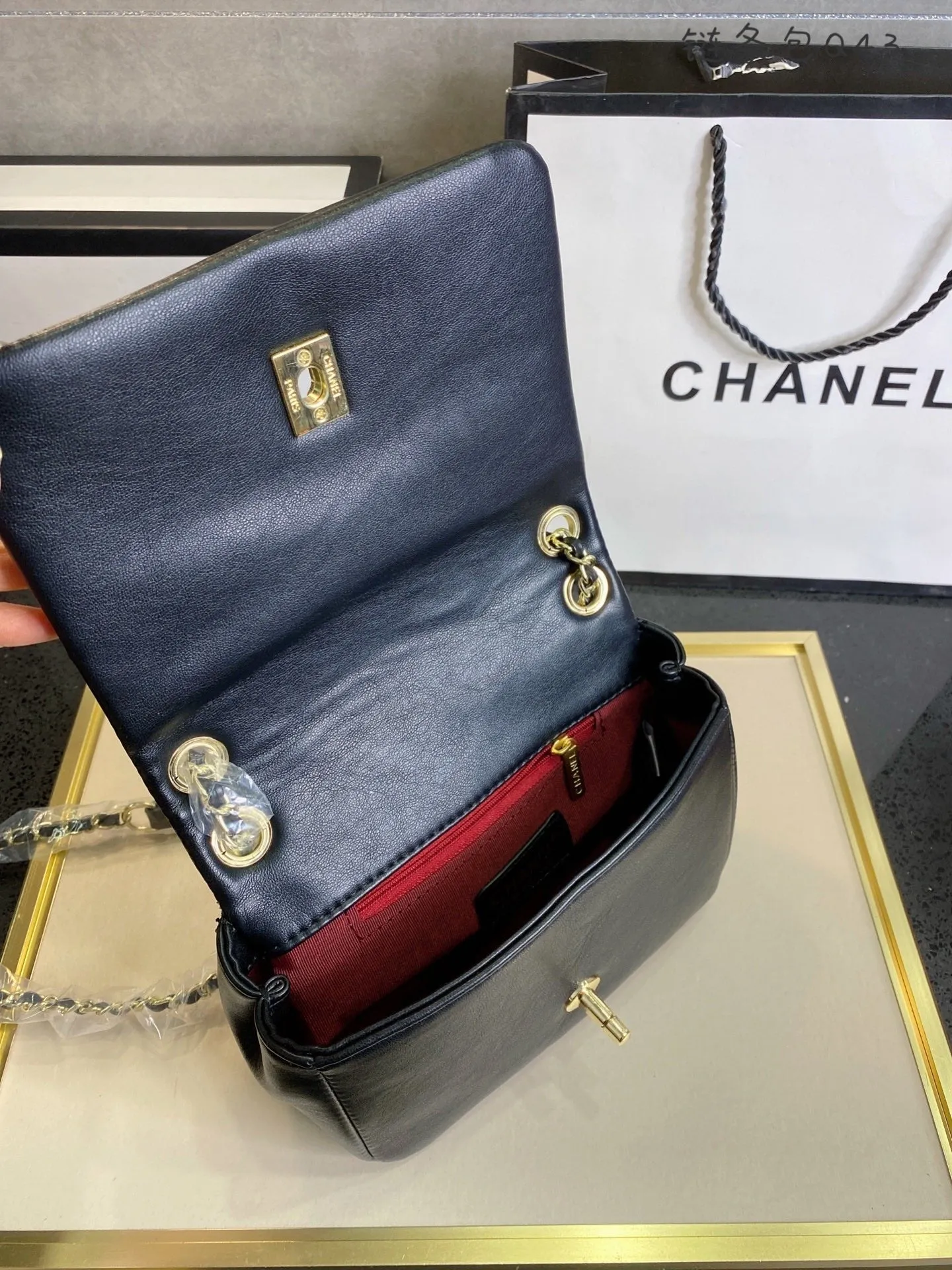 Designer Handbags CL 126