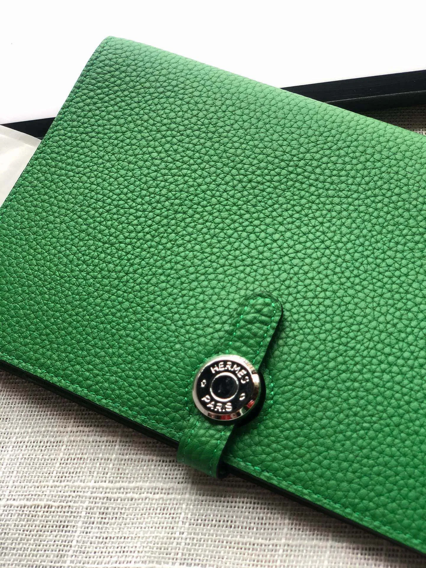 HM Dogon Wallet 20 Green Togo Shw