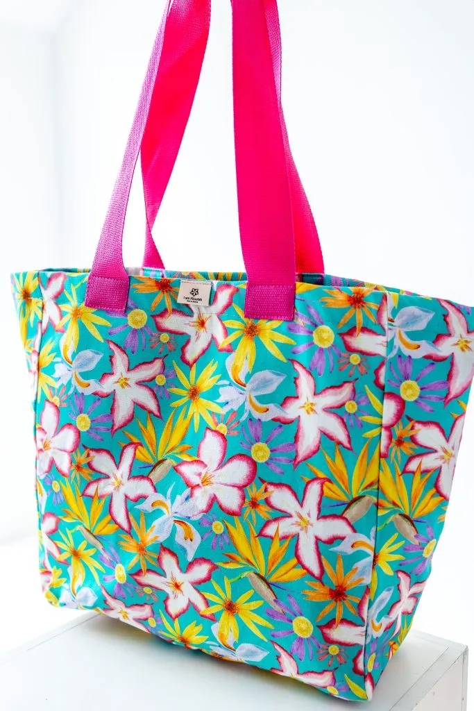 Impala Lily Tote Bags