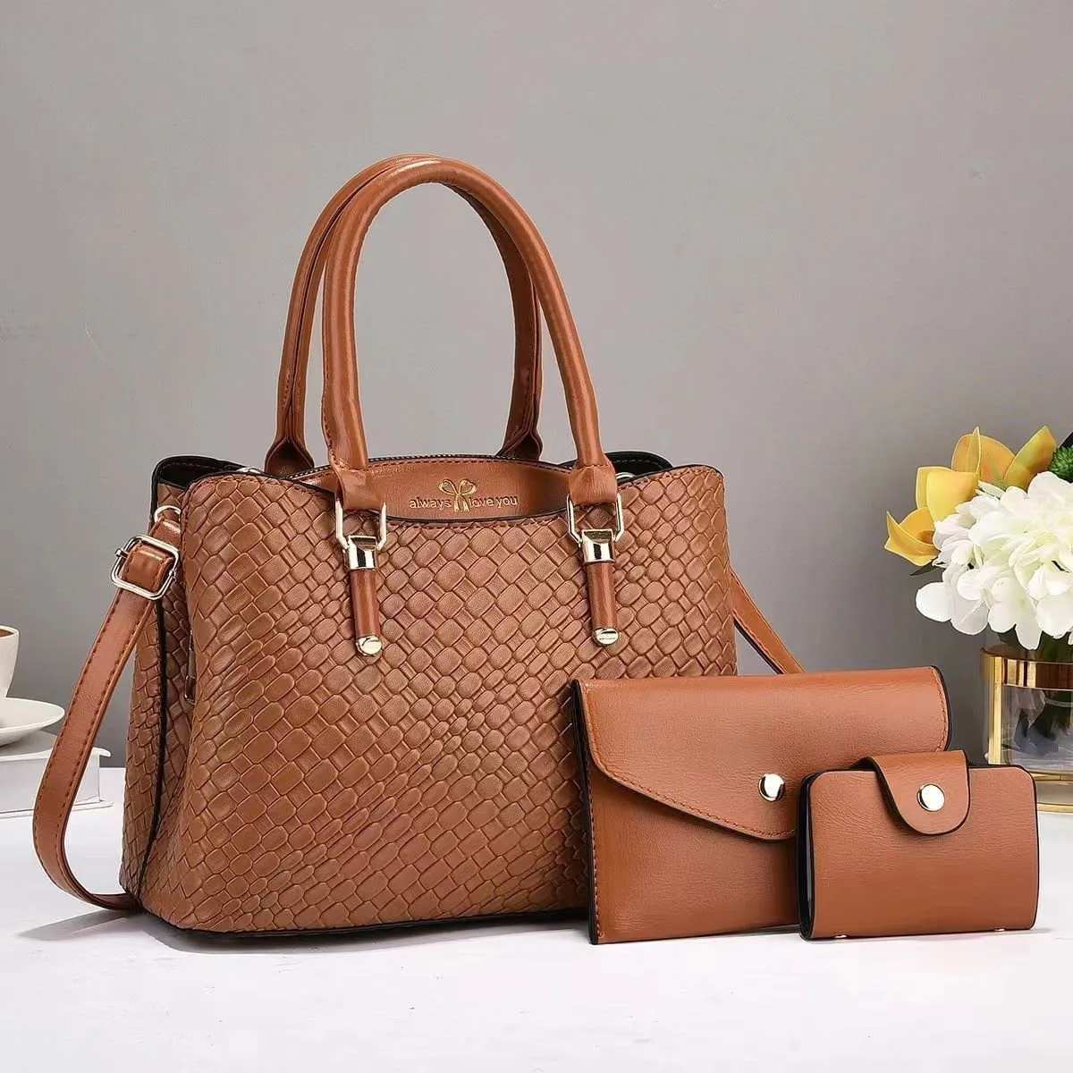 LovelyRLovely Woven Texture Three-piece Handbag Set