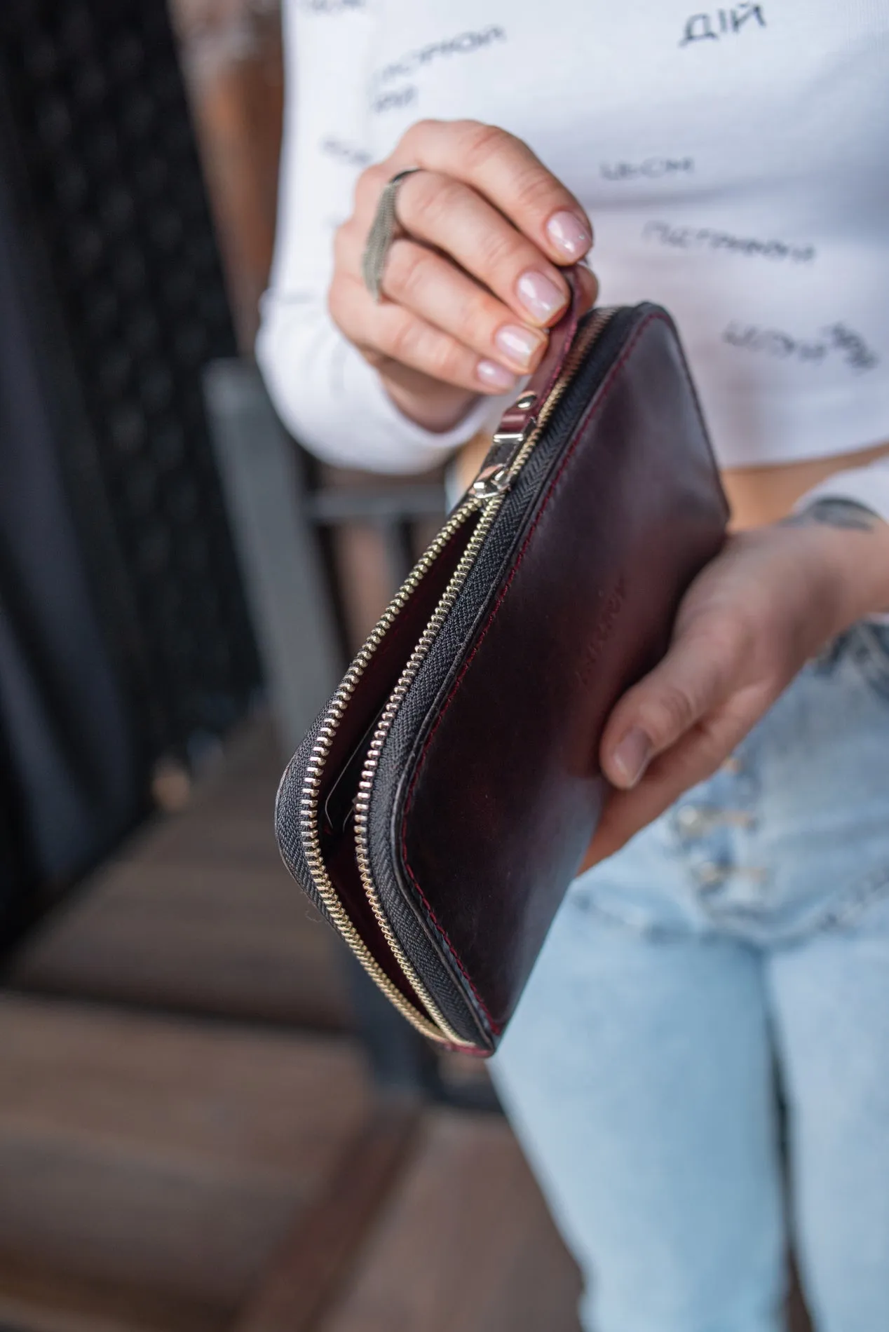 Personalized Leather Clutch, Full Grain Leather Clutch, Burgundi womens leather wallet, Zipped leather wallet, Wrist Bag, Womens gift