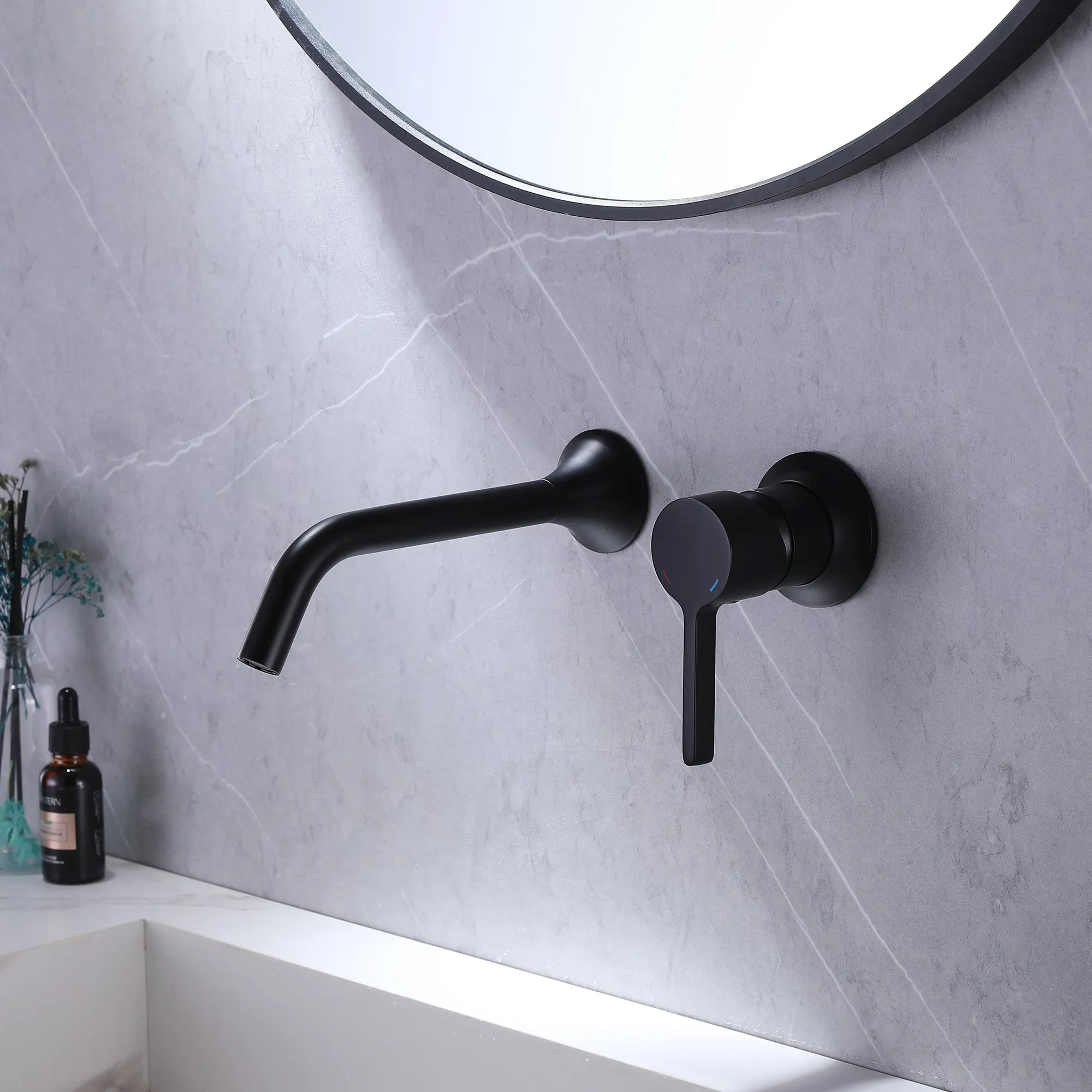 Wall Mount Bathroom Vessel Faucet Single Handle Bathroom Mixer Tap